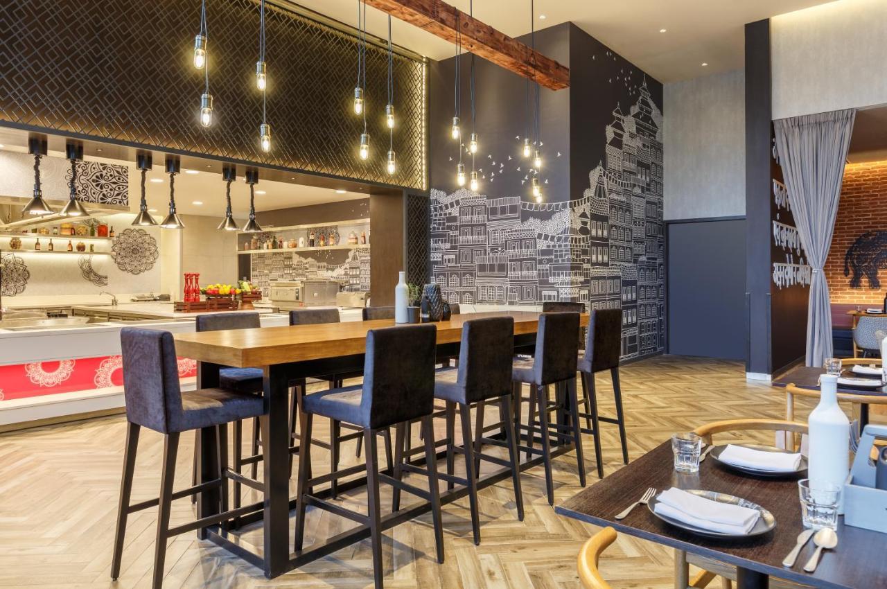 Hyatt Centric Soalteemode Kathmandu Hotel Kültér fotó